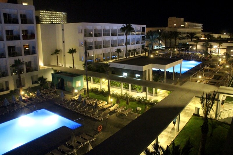 Clubhotel Riu Costa del Sol Cluburlaub Torremolinos, Andalusien Spanien Hotelreview bei Nacht